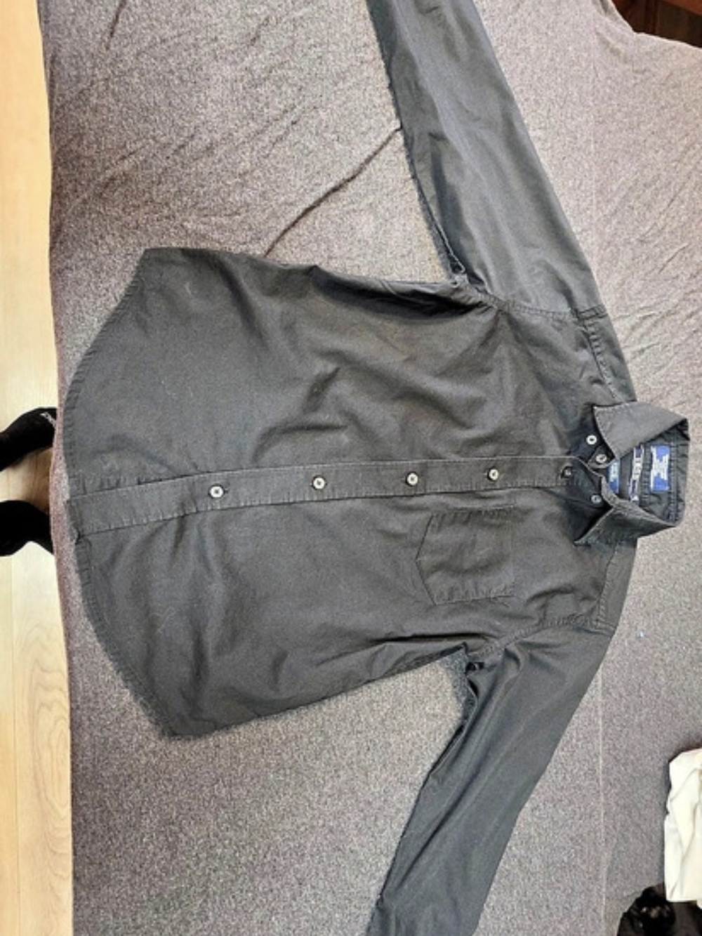 IZOD Boys Button Down Shirts Size 8 (Small) - Picture 6 of 8